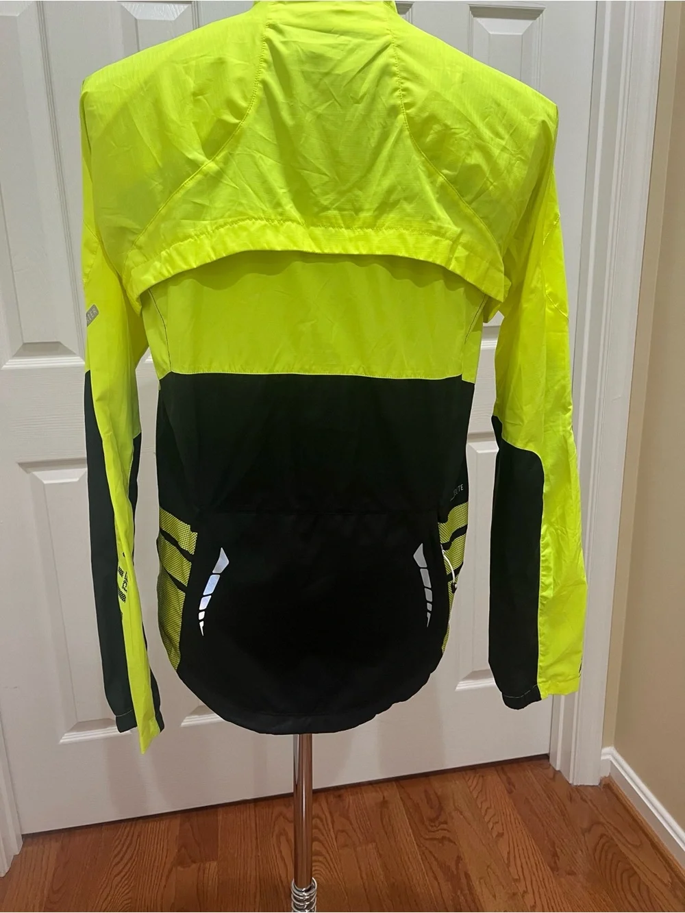 Men’s Pearl Izumi Windbreaker